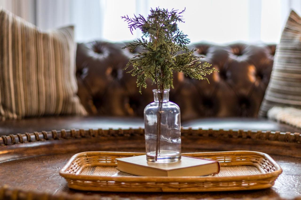 Enchanting Bungalow - 2Br Historic Hidden Gem Xenia Bagian luar foto